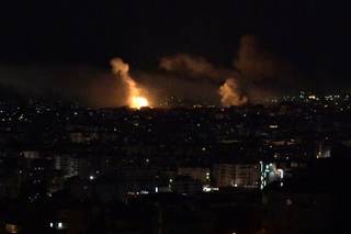 Israel lanza intensa oleada de bombardeos contra los suburbios de Beirut