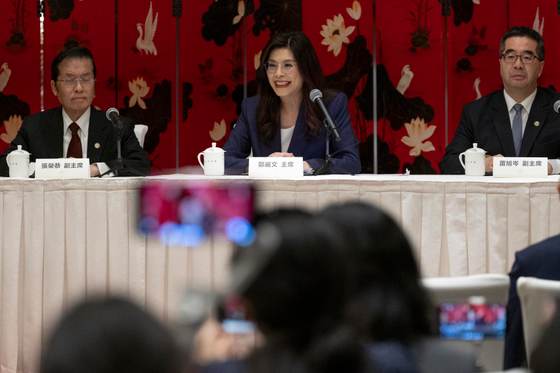 Xi tiende puentes con la oposición de Taiwán antes de su esperada reunión con Trump