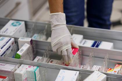 México detiene a dos personas que vendían medicamentos falsos contra VPH y hepatitis B