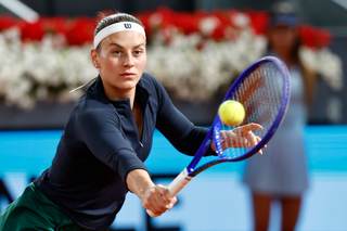 Kostyuk se impone a Potapova, no hay saludo en la red y jugará la final con Andreeva