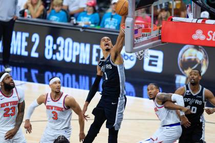 95-105. Los Knicks plantan su bandera en San Antonio