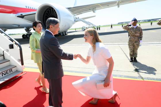 Los emperadores de Japón llegan a Bélgica en su primera visita oficial en 27 años