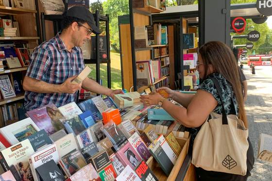 Juan Gabriel Vásquez y Rosa Montero, grandes atractivos de la Feria del Libro de Lisboa
