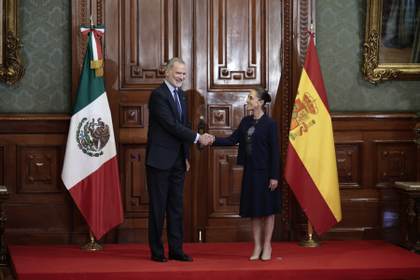 Sheinbaum conversa con el rey Felipe VI sobre "la importancia de los pueblos originarios"