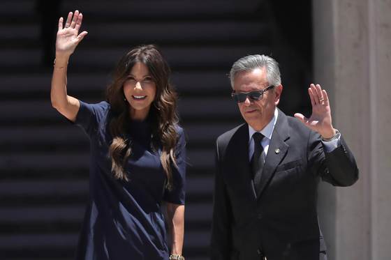 Kristi Noem llega a Honduras para hablar con el presidente Asfura sobre temas de seguridad