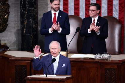 Carlos III condena intento atentado a Trump: Estos actos de violencia nunca tendrán éxito
