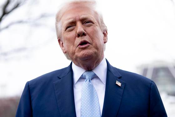 Trump pide no negociar con demócratas hasta que aprueben ley de identificación electoral