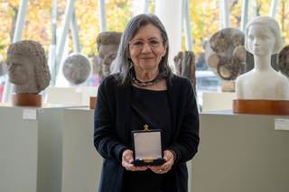 La escritora peruana Carmen Ollé recibe el Premio Iberoamericano de Letras José Donoso