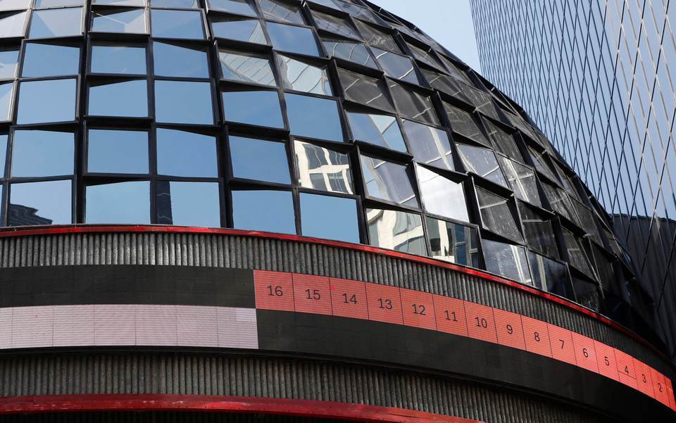 La Bolsa mexicana pierde 1,17 % en sesión negativa en el mundo y baja a 66.674,7 unidades