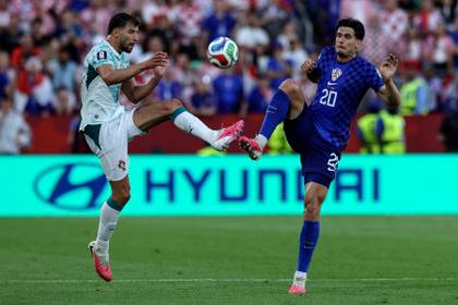 La prensa croata tira de sarcasmo: "Si Matanovic hubiera sido calvo el empate sería valido"