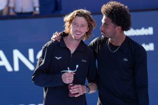 Fils completa ante Rublev su gran semana en Barcelona y gana su primer Godó