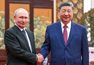 Putin y Xi cierran la cumbre de Pekín entre trazas de té