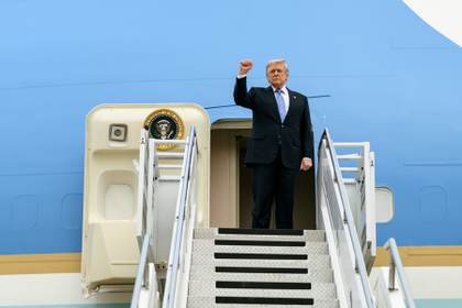 Trump afirma que Rubio se veía "muy bien" con la ropa que uso Maduro el día de su captura