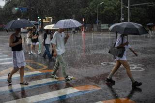 Sube a once el número de muertos por tormentas y tornados en el centro de China