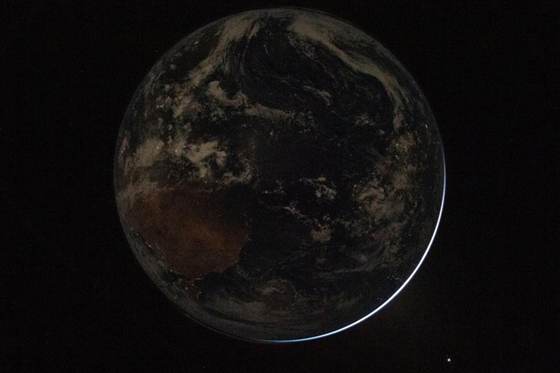 NASA publica primeras fotos de la Tierra logradas por la misión Artemis II rumbo a la Luna