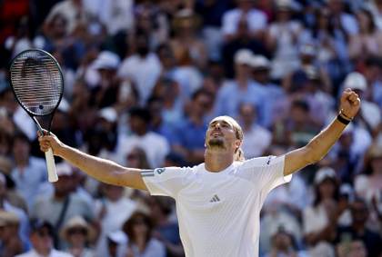 Zverev cierra el triunfo ante Lehecka y llega a cuartos de Wimbledon por primera vez