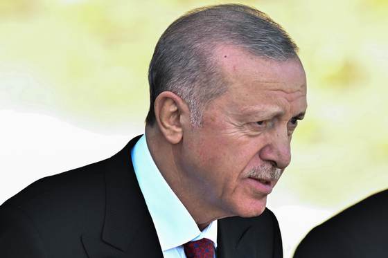 Erdogan expresa la solidaridad de Turquía con Venezuela después de los dos terremotos