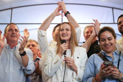 Candidata opositora gana las elecciones municipales de Asunción, la capital paraguaya