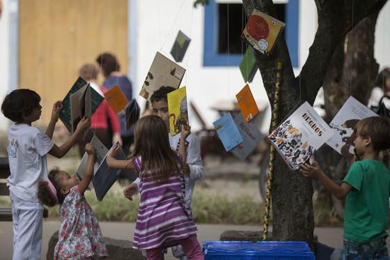 Brasil reduce por primera vez el analfabetismo por debajo del 5 %
