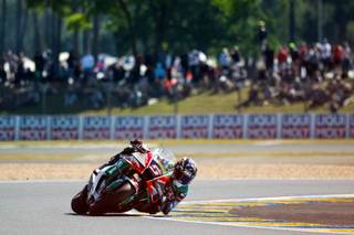 Johann Zarco progresa en su recuperación, no será operado, y espera regresar en septiembre