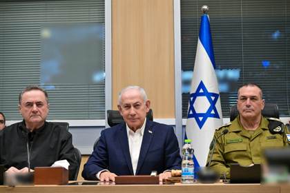 Netanyahu dice que Israel destruyó el 70 % del acero iraní y seguirá los ataques con EEUU