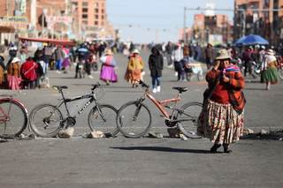 Gobierno boliviano reporta segunda muerte por falta de atención médica debido a bloqueos