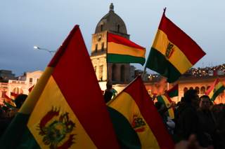 Ciudadanos piden al Gobierno declarar el estado de excepción ante conflictos en Bolivia