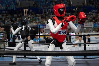 Gatear, hacer piruetas y clavar: los robots de los Juegos de Pekín elevan la dificultad
