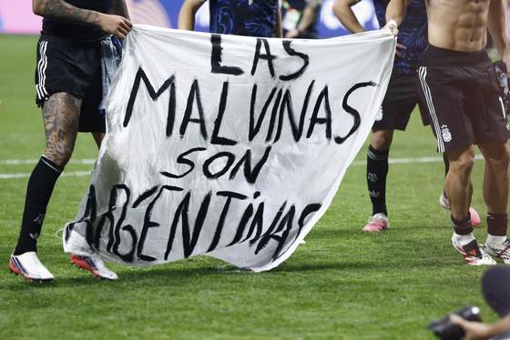 "Serán siempre argentinas": jugadores defienden bandera de Malvinas tras ganar a ingleses
