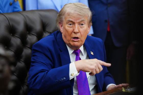 Trump advierte que el alto el fuego es "increíblemente frágil" tras la respuesta de Irán