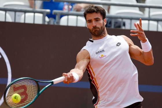 Pellegrino avanza a sus primeros octavos de final tras ganar a Tiafoe