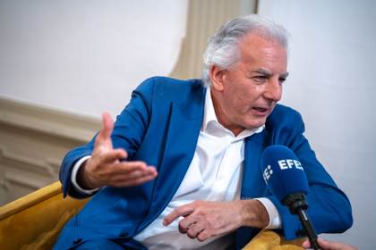 Los últimos paseos de Vargas Llosa para reencontrarse con las postales limeñas de su obra