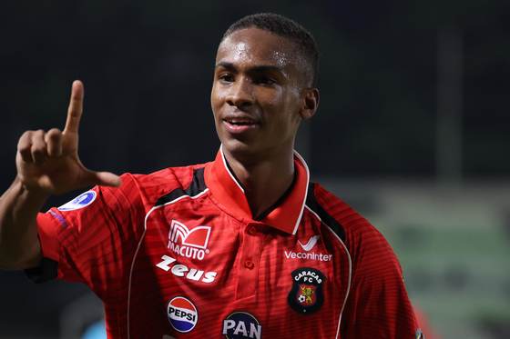 Caracas iguala a Botafogo en la cima del grupo E