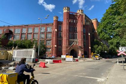 Moscovitas se movilizan contra la decisión de demoler una centenaria factoría soviética