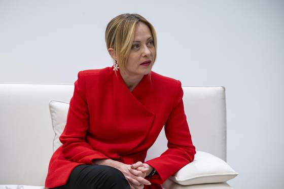 Meloni carga contra varios medios italianos por intentar vincularla con la mafia