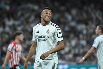 Emirates seguirá siendo el patrocinador principal del Real Madrid cinco años más