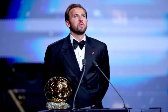 Kane se corona con el Balón de Oro