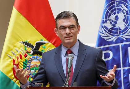 Paz advierte que quienes intenten "destrozar" la democracia en Bolivia irán a la cárcel