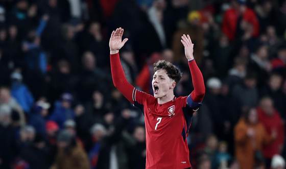 2-2 (4-3). Kovar emerge en los penaltis y los checos jugarán con Dinamarca por el Mundial