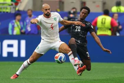 Amrabat firma dos temporadas por el Ajax de Míchel Sánchez