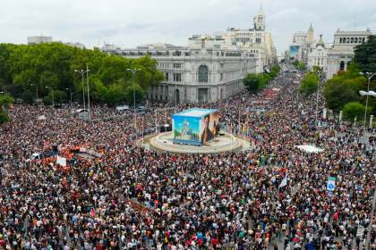 Miles marchan por vivienda en España y partidos se preparan por si hay adelanto electoral