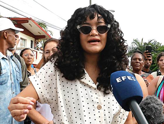 Tribunal cubano declara culpable y pide pena de dos años para Anna Bensi y su madre