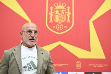 De la Fuente, del Balón de Oro: "¿A Rodri o Lamine Yamal? Se lo daría a un español"