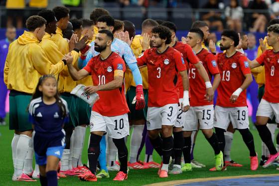 Salah, titular en Egipto