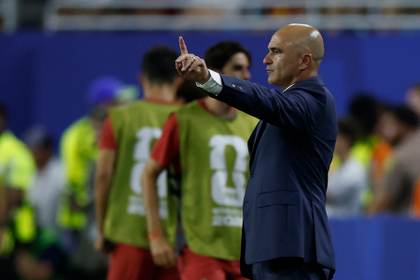 Roberto Martínez, ante un precedente poco frecuente: enfrentarse a su país en un Mundial