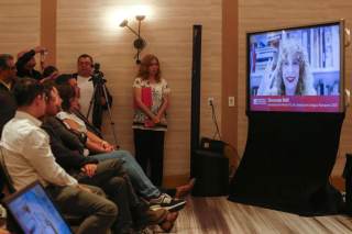 La literatura es una defensa ante la "palabra mecánica" de la IA, subraya Gioconda Belli