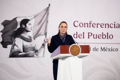 Sheinbaum llama a protestas pacíficas ante concentración de maestros en Ciudad de México