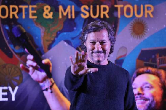 El cantante Diego Torres vuelve a México con nuevo álbum y guiños al regional mexicano