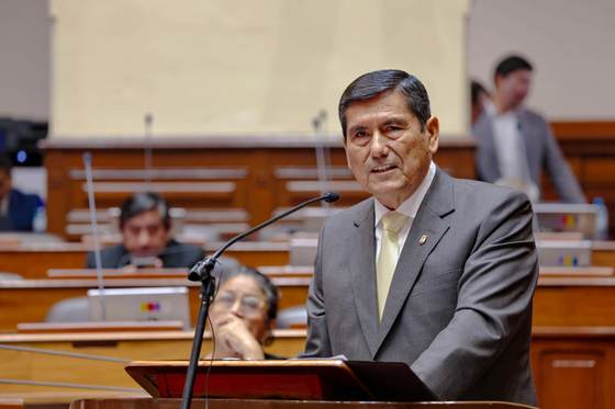 Primer ministro de Perú pide voto de confianza al Congreso cinco días después de comicios