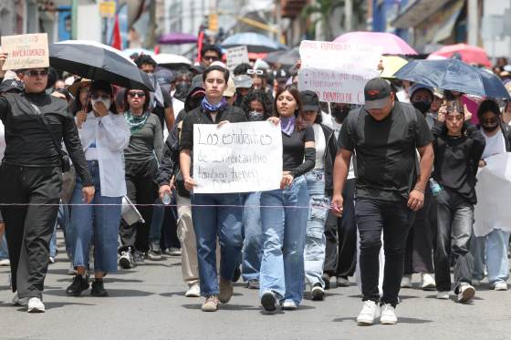 Estudiantes mexicanos claman por seguridad tras asesinato de española Claudia Tacoronte